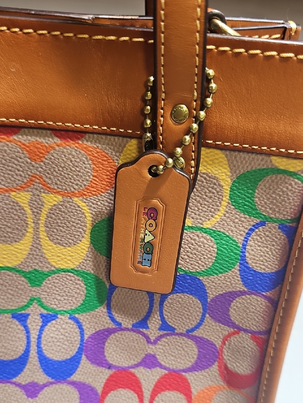 Coach C5142 Field Tote 22 Rainbow Signature Canvas Pride Coll. Limited Edition - Picture 5 of 15